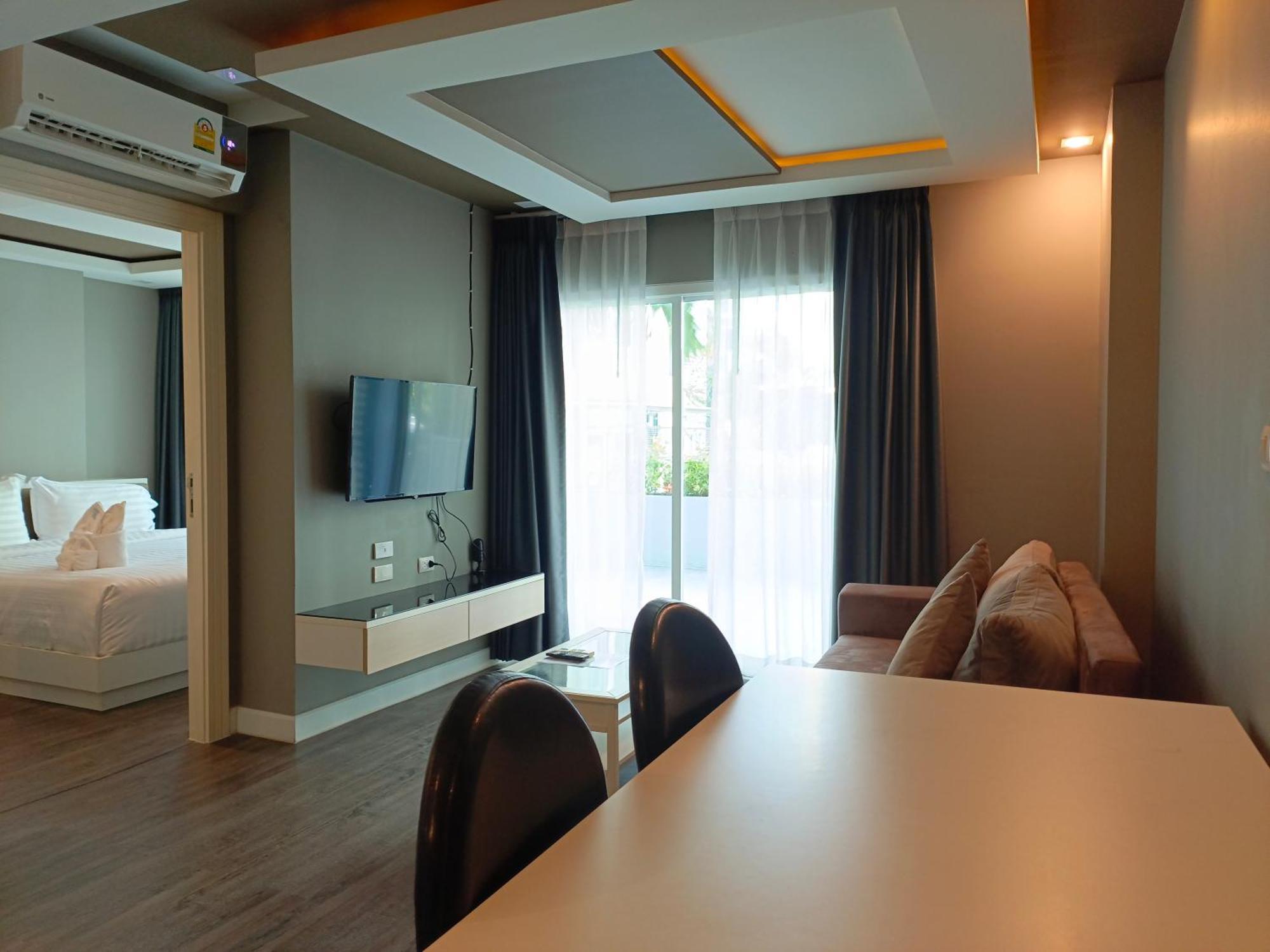 Wisdom Hotel & Residence Rayong Exteriör bild