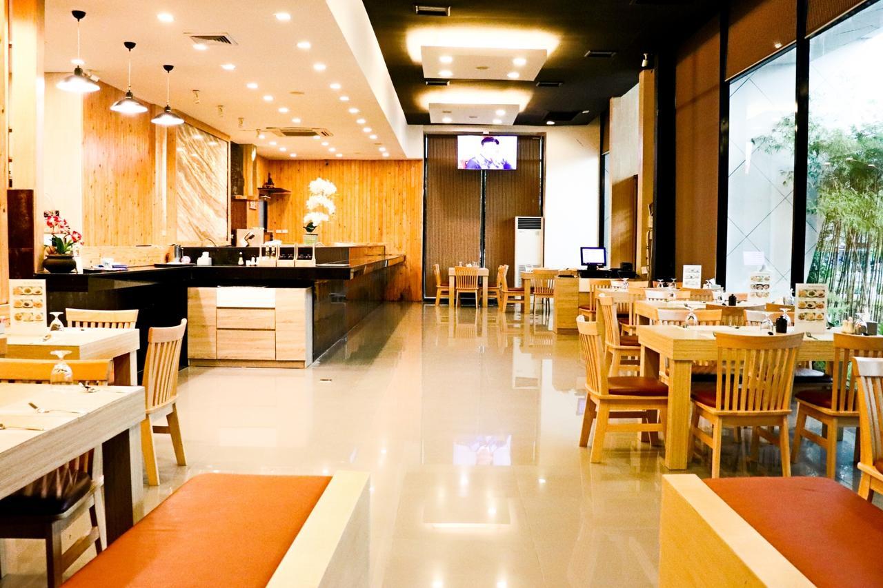 Wisdom Hotel & Residence Rayong Exteriör bild